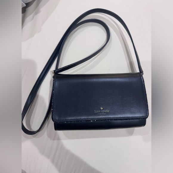 kate spade Handbags - Kate Spade Black Crossbody Bag